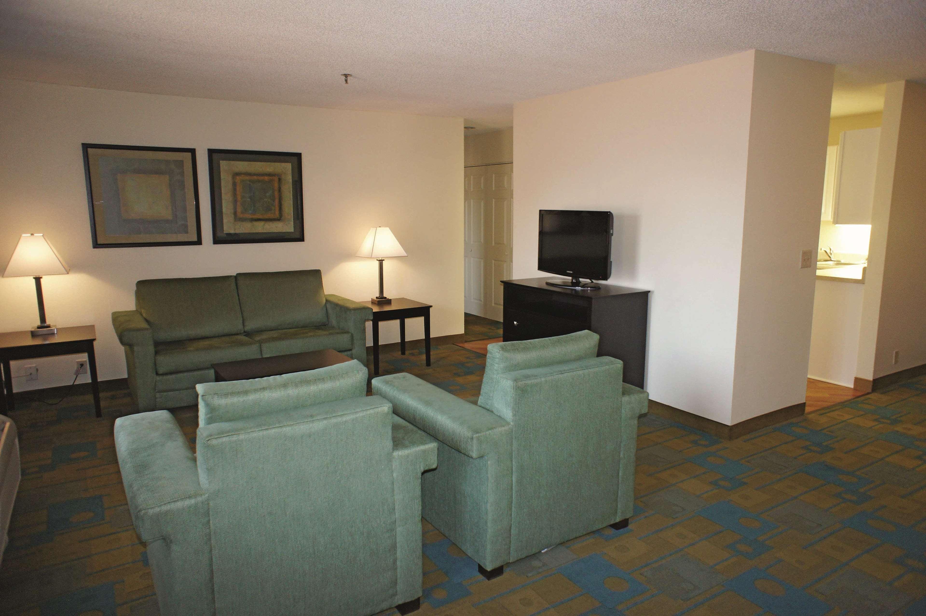 La Quinta By Wyndham St. Pete-Clearwater Airport Hotel Ngoại thất bức ảnh