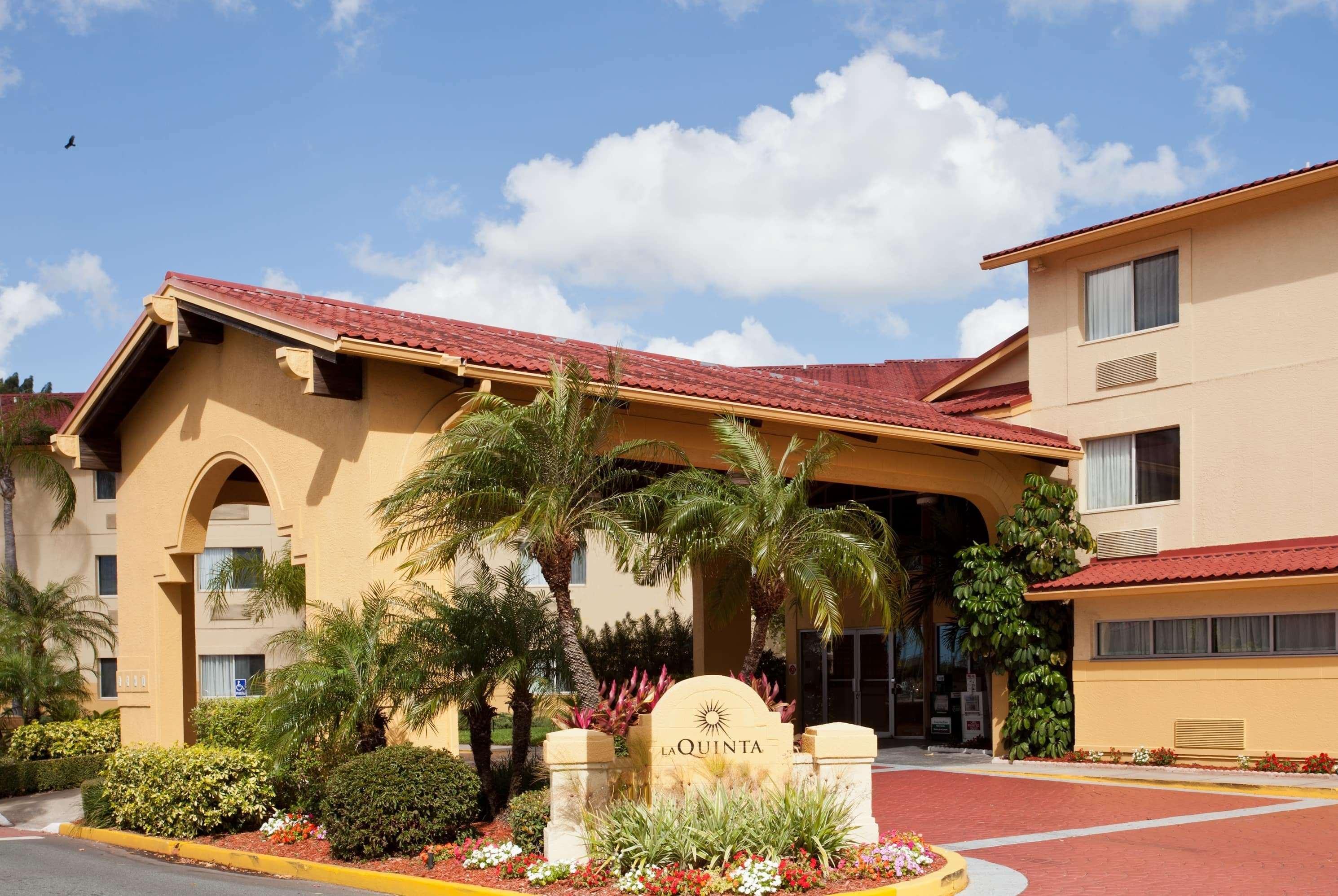 La Quinta By Wyndham St. Pete-Clearwater Airport Hotel Ngoại thất bức ảnh